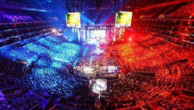 目前的财政 目前的财政